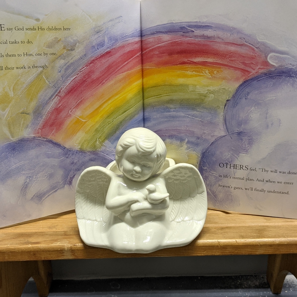 Planter Ceramic Winged Cherub Angle Planter With Dove cream color